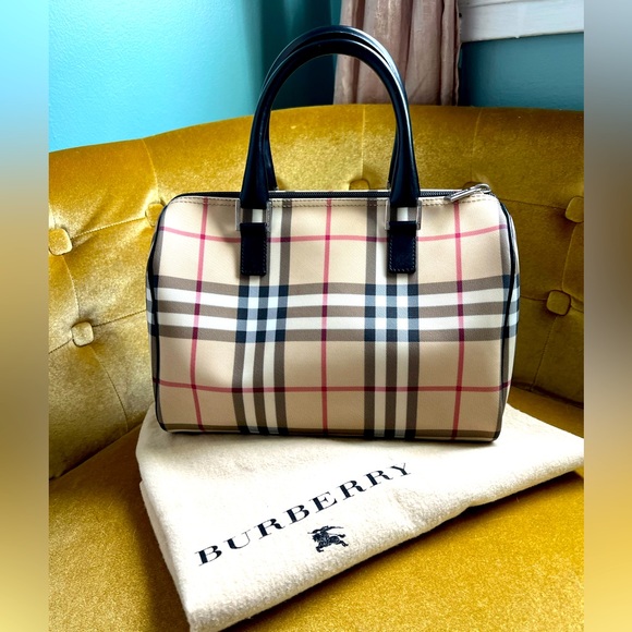 SOLD‼️BURBERRY BOSTON BAG - Picture 2 of 10